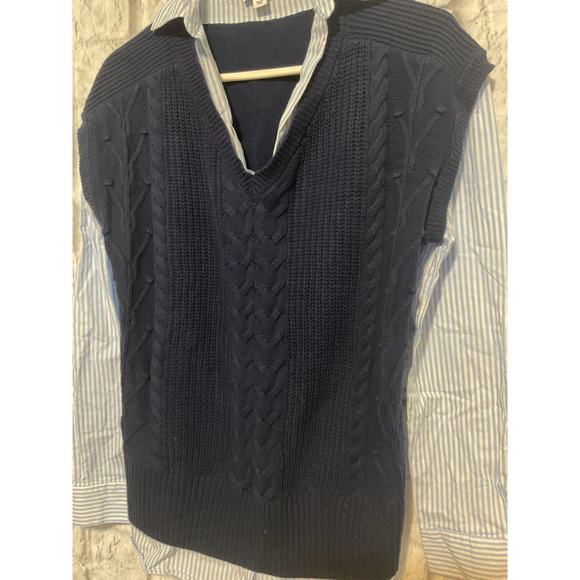 NEW Crown & Ivy Sweater Vest Shirt Small - Picture 4 of 12